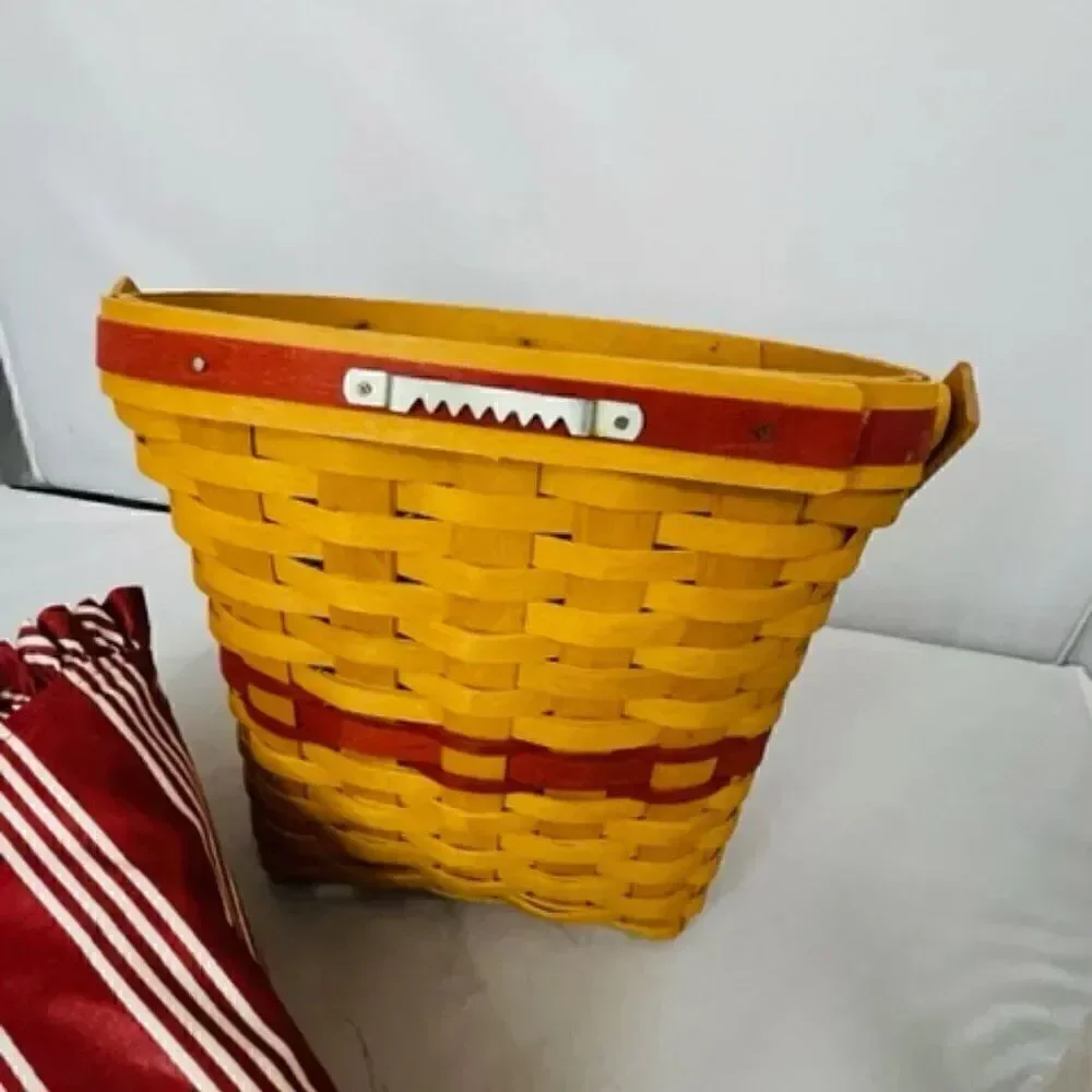 Longaberger 1998 Christmas Collection Glad Tidings Red Basket W/ Liner & Protect